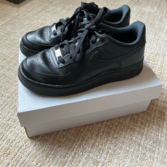 Nike Kids Air Force 1 Sneakers - Picture 3 of 8